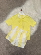 Load image into Gallery viewer, CHARLIE smart lemon stripe short set
