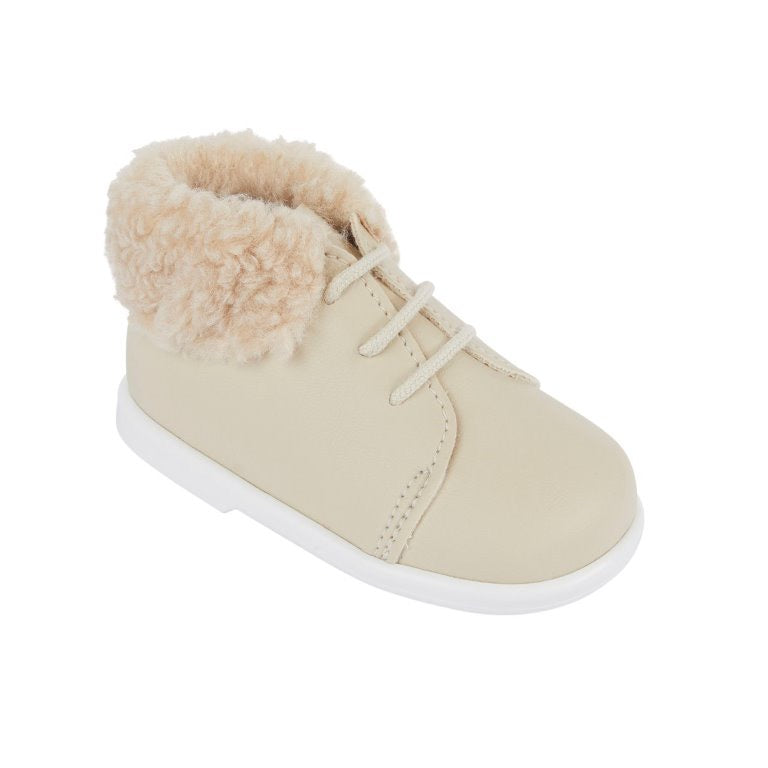 Hard sole beige shoe