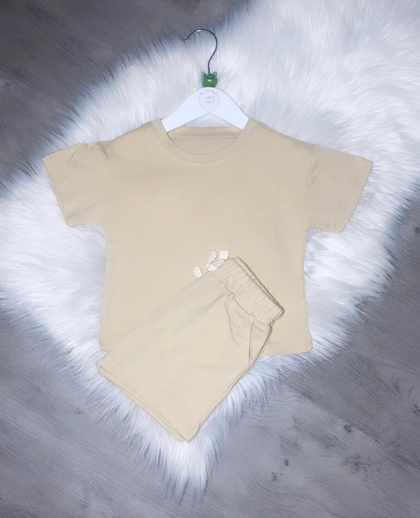 Beige short set