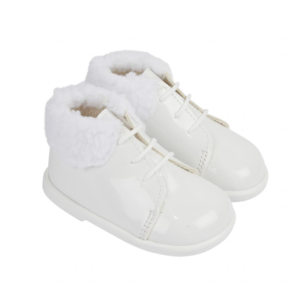 Hard sole white shoe