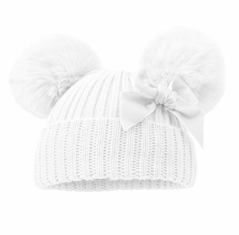 White double pom bow hat