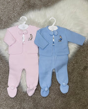 Load image into Gallery viewer, Rabbit Pom Pom sets (hat sold separately)
