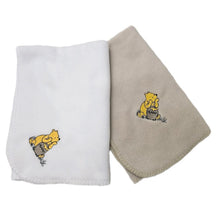 Load image into Gallery viewer, Pooh bear blanket
