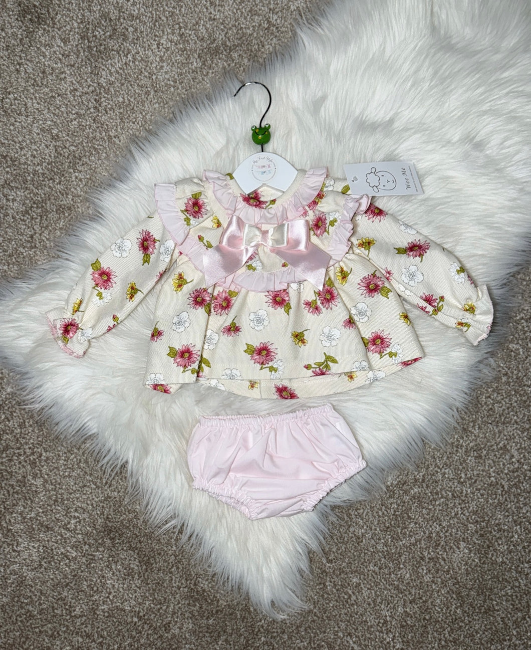 Rose frilly bloomer set