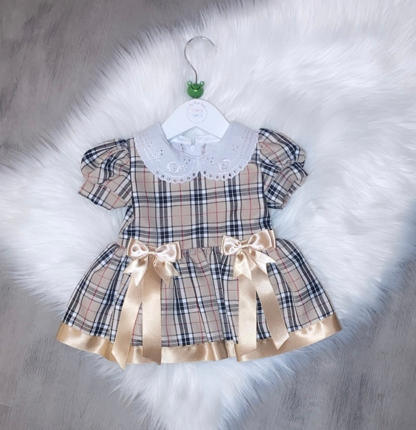 Checked beige bow dress